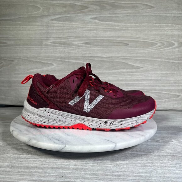 New Balance Nitrel V3 Womens 6 Running Shoes Maroon Athletic Hiking All Terrain - Picture 3 of 16